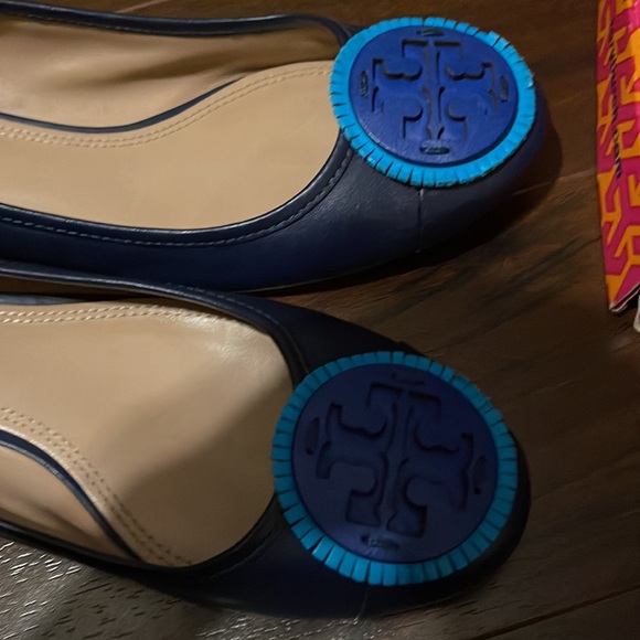 Tory Burch leather flats - Picture 7 of 7